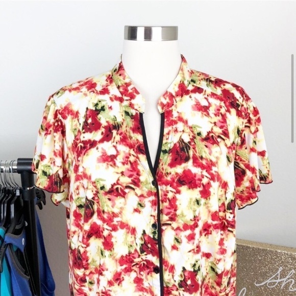 East 5th watercolor buttoned down top - Picture 2 of 7